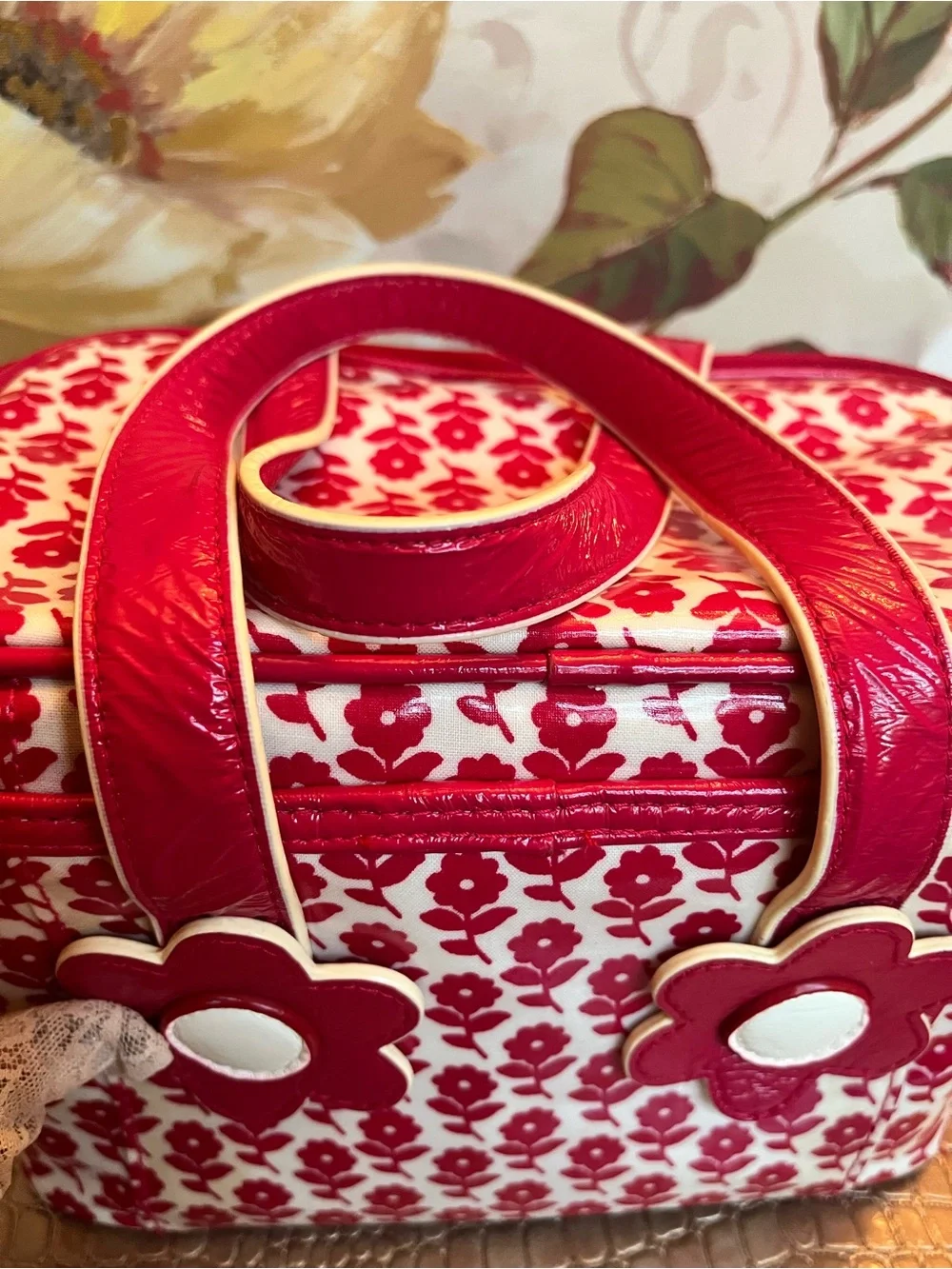 Vera Bradley Vintage-Inspired “Twirly Birds Pink” Floral Lunch or Cosmetics Case - Picture 8 of 12